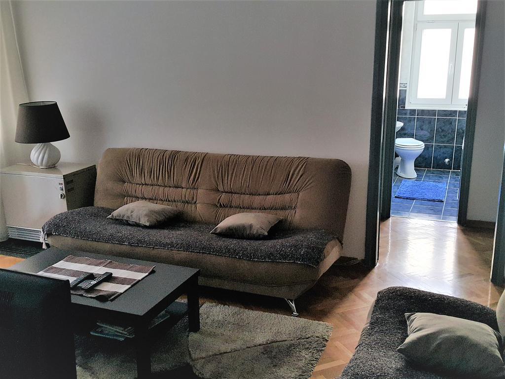 Centre Point Apartment Podgorica Exterior photo